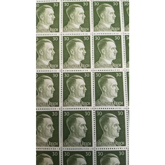 FULL AND COMPLETE GERMAN WWII HITLER HEAD STAMP SHEET OF 100 STAMPS 30 RPF VALUE. FULL GUM - Image 2