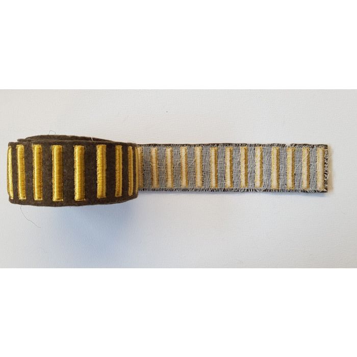 WW2 U.S. ARMY OVERSEAS SERVICE BARS GOLD ON OD WOOL - Image 2