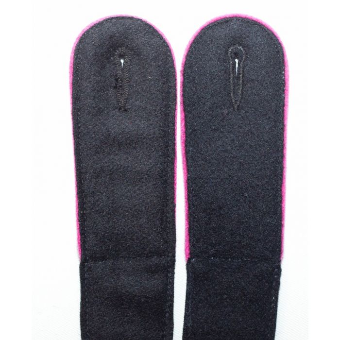 GERMAN PANZER SS DIVISION ENLISTED MAN SHOULDER BOARDS PINK PIPPING - Image 2
