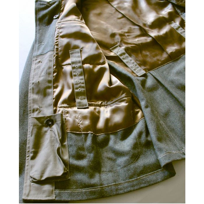 GERMAN M43 TUNIC: M1943 LATE WORLD WAR TWO WOOL JACKET - Image 10