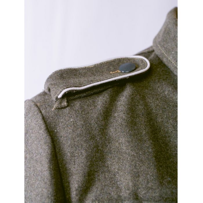 GERMAN M43 TUNIC: M1943 LATE WORLD WAR TWO WOOL JACKET - Image 5