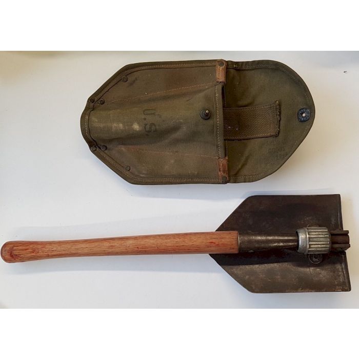 US WW2 ORIGINAL M43 FOLDING SHOVEL AND CANVAS COVER 1944 DATED