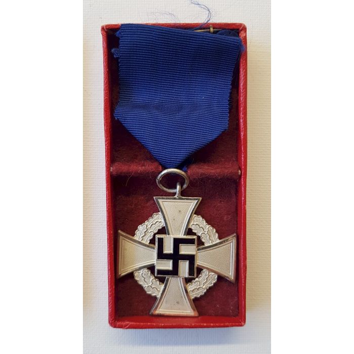 GERMAN ORIGINAL 25 FAITHFUL SERVICE CROSS, 2ND CLASS WITH CASE - Image 2