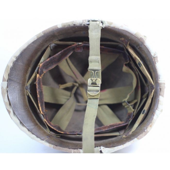 US WW2 M1 HELMET WITH ST CLAIR LINER AND SECOND PATTERN US MARINES COVER ORIGINAL - Image 6