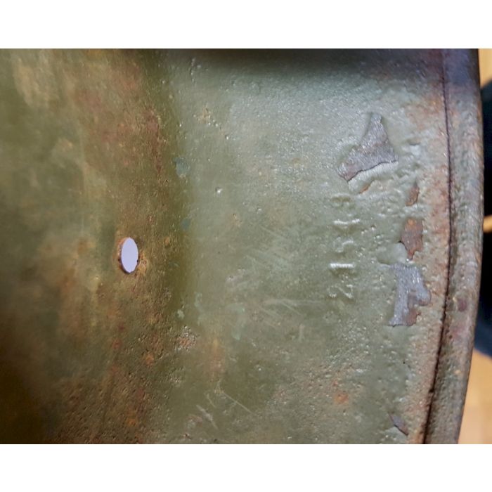 GERMAN WW2 M35 COMBAT MEDIC HELMET WITH 3 RED CROSS's - Image 3