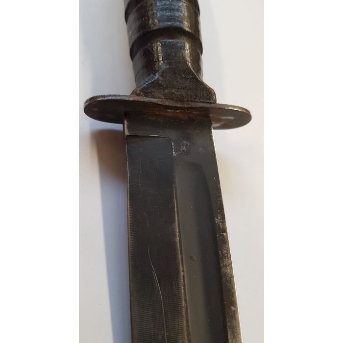 U.S. WW2 USMC MARK 2 KA-BAR FIGHTING KNIFE BY CAMILLUS WITH LEATHER SCABBARD - Image 8