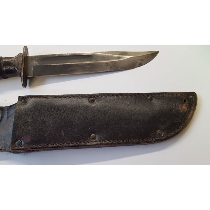 U.S. WW2 USMC MARK 2 KA-BAR FIGHTING KNIFE BY CAMILLUS WITH LEATHER SCABBARD - Image 6