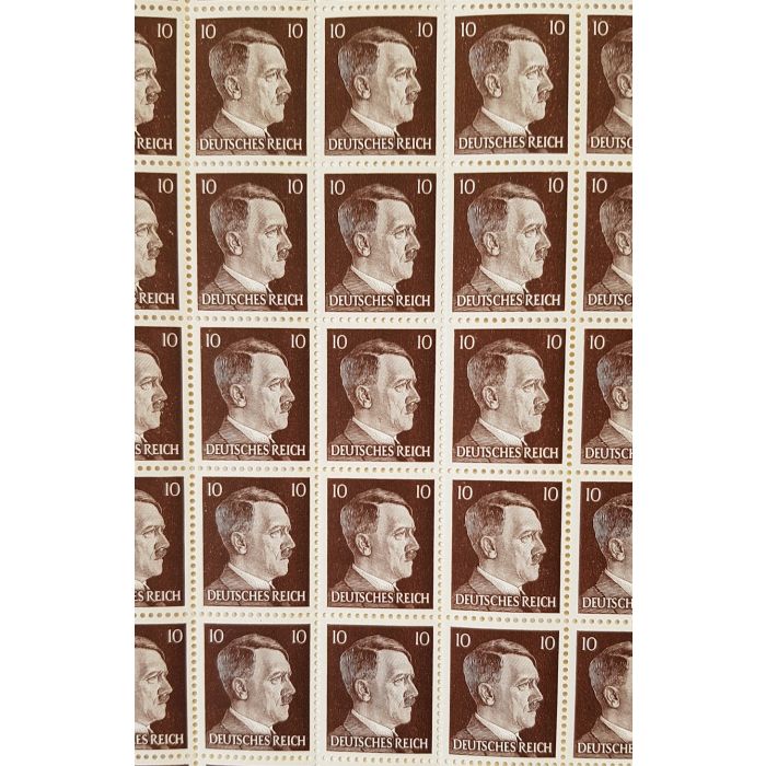 FULL AND COMPLETE GERMAN WWII HITLER HEAD STAMP SHEET OF 100 STAMPS 10 RPF VALUE. FULL GUM - Image 2